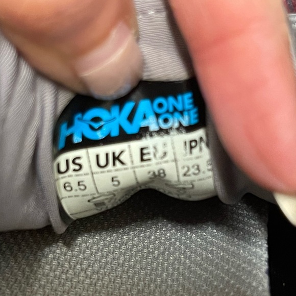 HOKA Speedgoat 4 Trail-Running Shoes - Women's sz6.5 US Dark gray/pink pre-owned - Picture 5 of 6